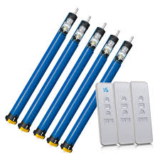 alt="Instalación de motor para persiana de PVC con control remoto"