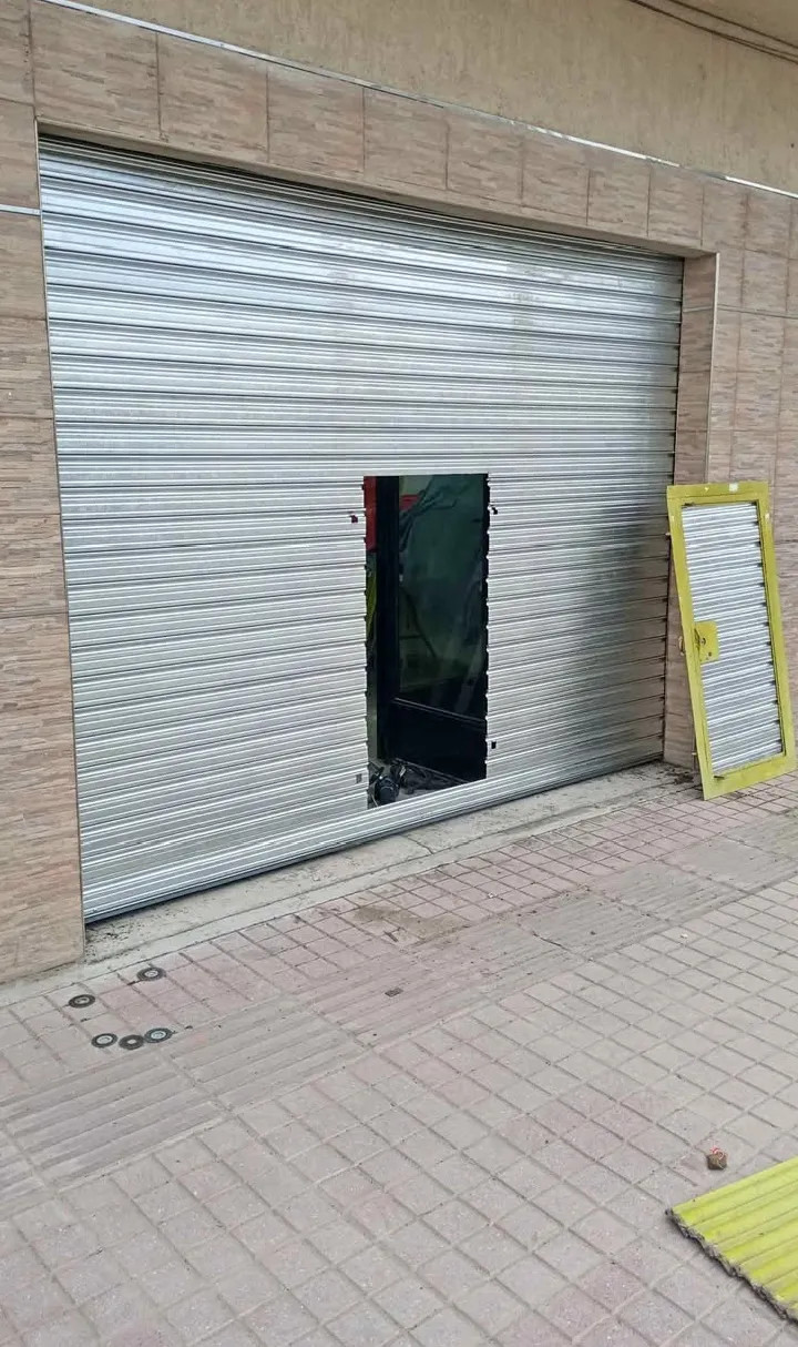 "Arreglo de persianas metálicas comerciales en La Paternal">